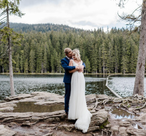 Main image for gallery Hochzeit im Bayerischen Wald