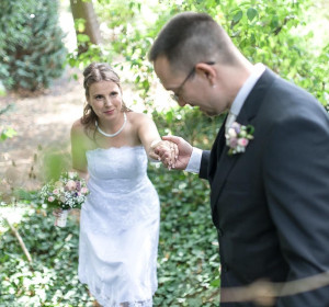 Main image for gallery Hochzeit Jenny & Ollee