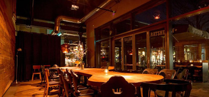 Main image for gallery Altes Mädchen Stammtisch