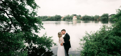 Main image for gallery Juliane & Robin