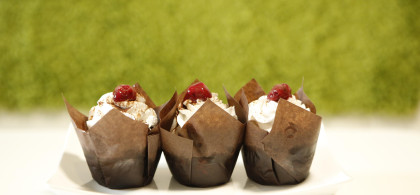Main image for gallery vegane Schokomuffins mit Kirschen