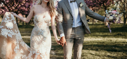 Main image for gallery Sommerhochzeit unter Kirschbäumen