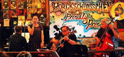 Main image for gallery Swingband Nats Corner