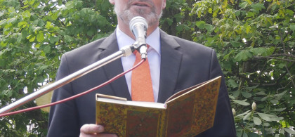 Main image for gallery Hochzeitsrede in freier Natur