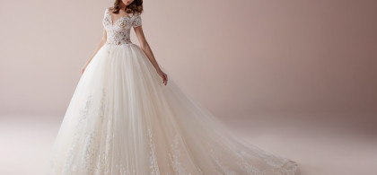 Main image for gallery Klassische Kleider