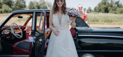 Main image for gallery Intime kirchliche Trauung und industrieller Chic 