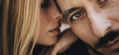 Main image for gallery Intimate Couple