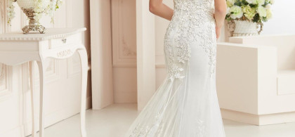 Main image for gallery Fishtail Brautkleid aus Spitze und Tüll