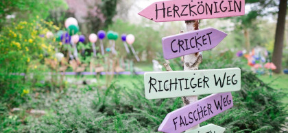 Main image for gallery Alice im Wunderland