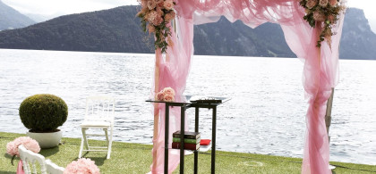 Main image for gallery Outdoor Wedding
