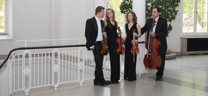 Main image for gallery Dialog Quartett