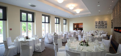 Main image for gallery Der Raum Bad Homburg & Mahony's Irish Pub