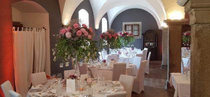 Main image for gallery Heiraten wie im Märchen