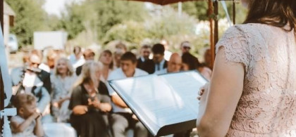 Main image for gallery Sommerhochzeit auf dem Land
