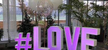 Main image for gallery LED Loveletter Vermietung
