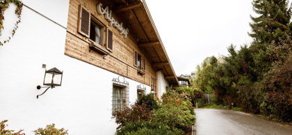 Main image for gallery Hochzeit im Alpenhof Murnau