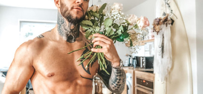 Main image for gallery Calvin Flames