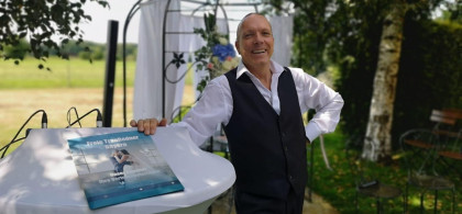 Main image for gallery Eine freie Trauung mit Tom Croèl