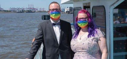 Main image for gallery Barkasse? Regenbogenfarben? Aber gern!