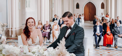 Main image for gallery Freie Trauung und Hochzeit auf dem Schloss