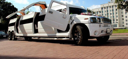 Main image for gallery XXL Hummer Stretchlimousine für ganz NRW mieten