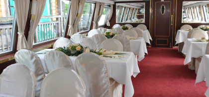 Main image for gallery Unterdeck - großer Salon 