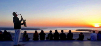 Main image for gallery Prince Alec mit Sax 