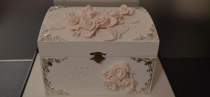 Main image for gallery Hochzeitstruhe