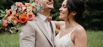 Main image for gallery Tiny Wedding