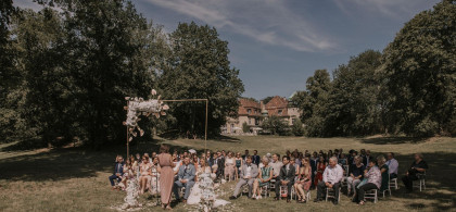 Main image for gallery Einblicke: moderne Schlosshochzeit mit einem Hauch von Schottland