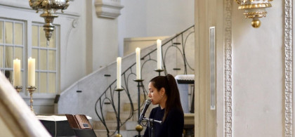 Main image for gallery Hochzeitssängerin und Pianistin Vera Rivera - Düsseldorf NRW