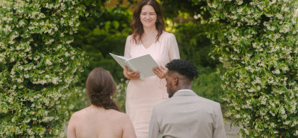 Main image for gallery Freie Traurednerin Sandra