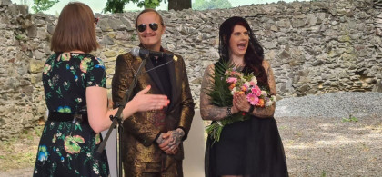 Main image for gallery Freie Trauung in der Burgruine Reichenfels - fotografiert von Stefanie Pietsch