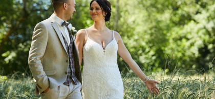 Main image for gallery Brautpaar Fotos am Hochzeitstag