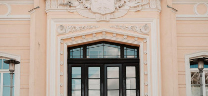 Main image for gallery Hochzeit im Schloss