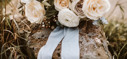 Main image for gallery Romantische Winterhochzeit in blus, creme & Greenery