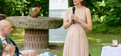 Main image for gallery Hochzeitsworte von Laura Müller