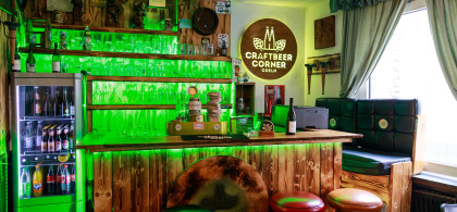 Main image for gallery Corner Lounge