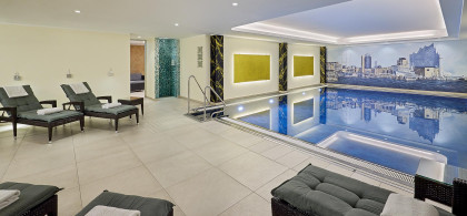 Main image for gallery Pool & Fitness