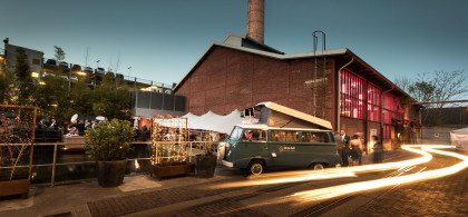 Main image for gallery Terrasse mit Wintergartenüberdachung und Außenansicht