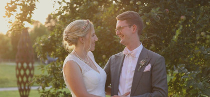 Main image for gallery Doris und Niki