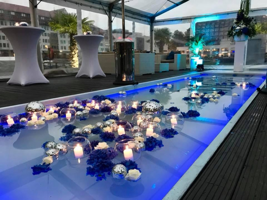 Main image for gallery Poolbereich