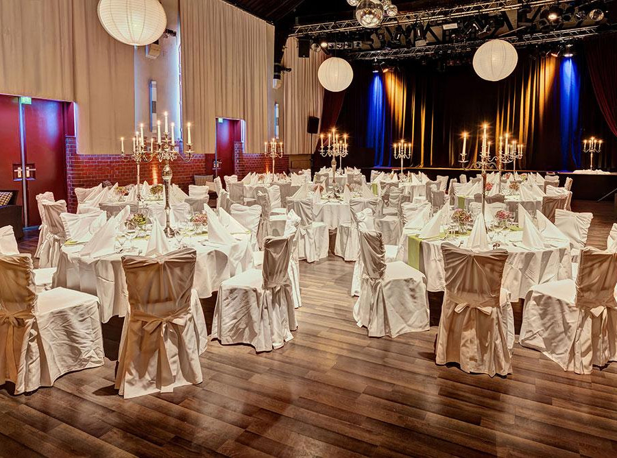 Main image for gallery Feierlichkeiten