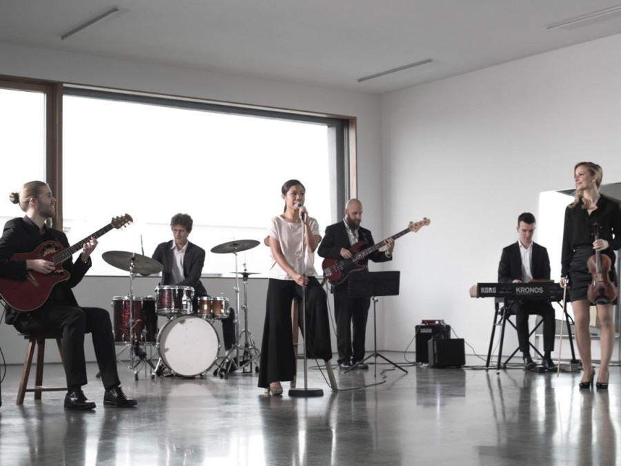Main image for gallery A&f Band