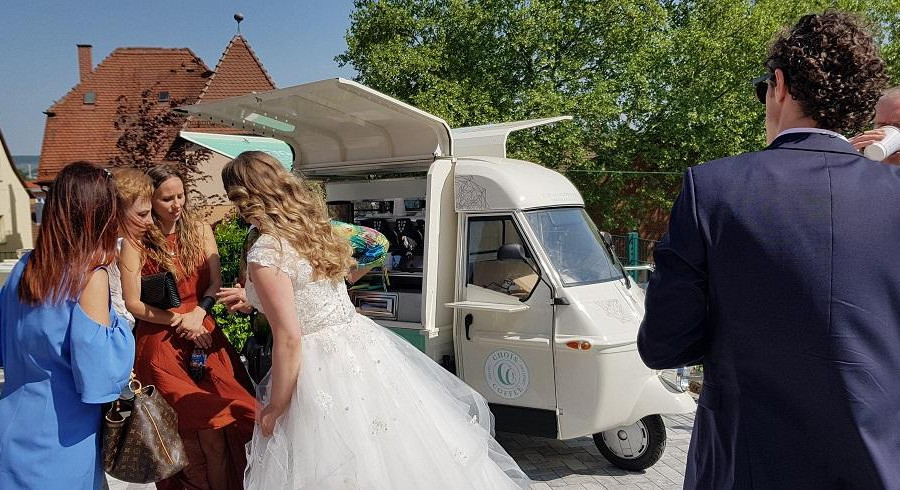 Main image for gallery Hochzeit Outdoor Kaffee Ape