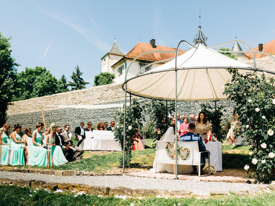 Main image for gallery Traut euch, wo euer Herz Ja sagt.