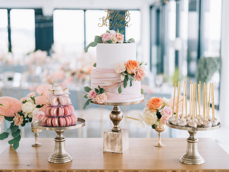Main image for gallery Candybar