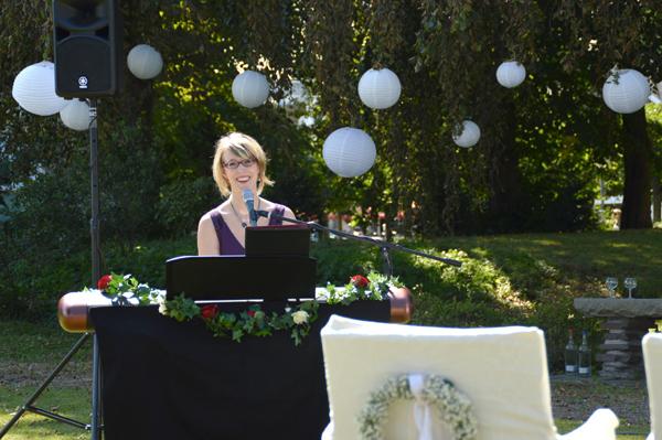 Main image for gallery Freie Trauung mit Musik