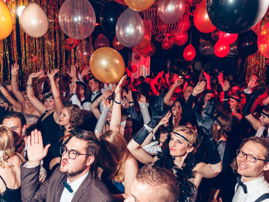 Main image for gallery Party