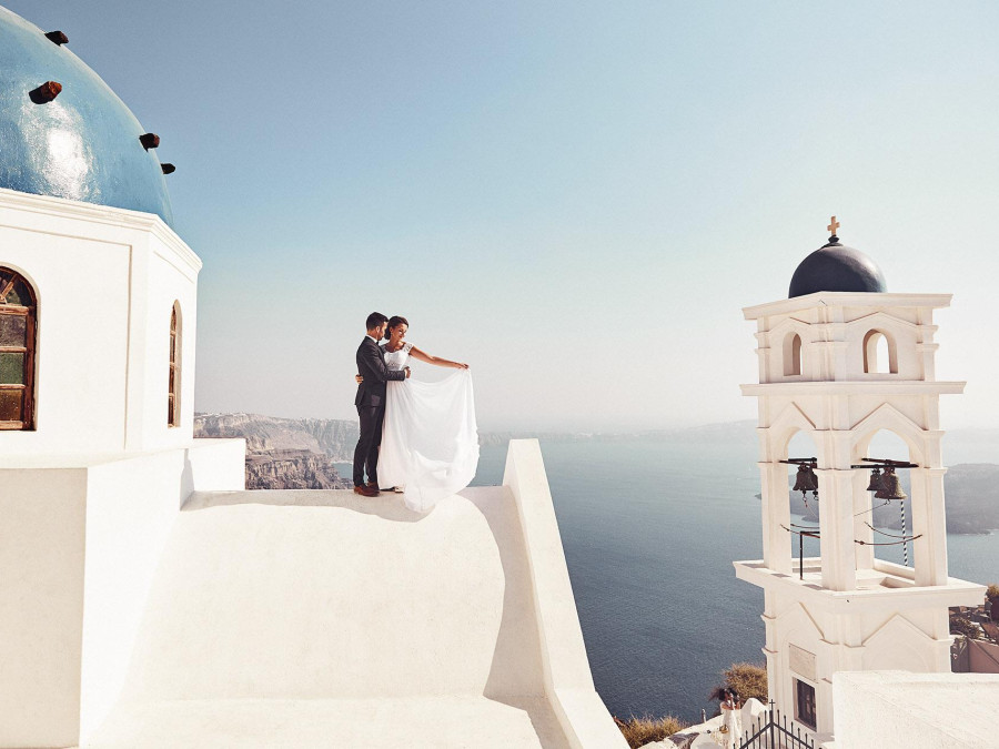 Main image for gallery Hochzeit von Kertthu & Asko in Santorini